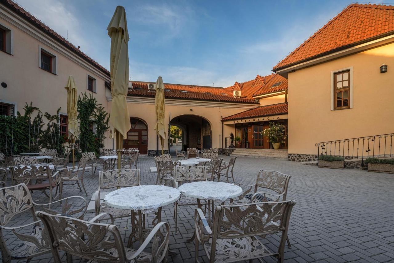 Chateau Krakovany Exterior foto